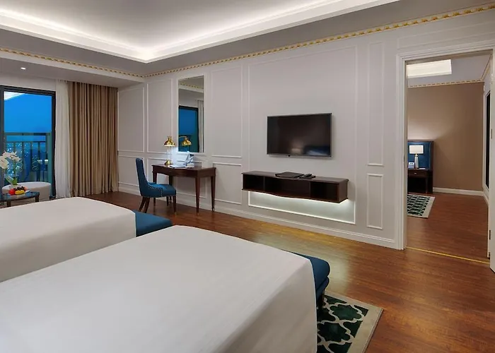 Flc Bay Golf Club & Luxury Hạ Long
