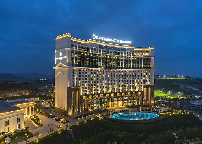 Flc Bay Golf Club & Luxury 5* 下龍
