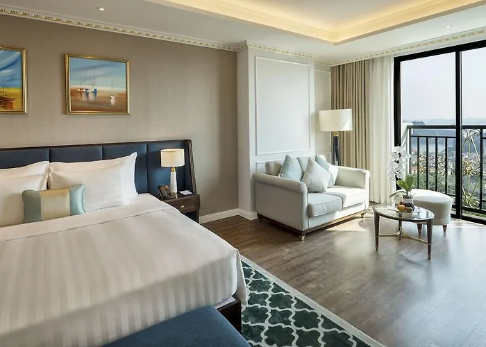 Flc Bay Golf Club & Luxury Hạ Long