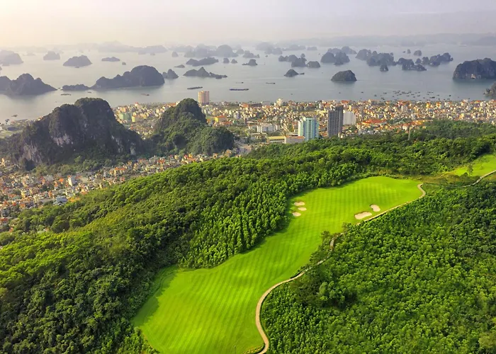 Hotel Flc Bay Golf Club & Luxury Hạ Long