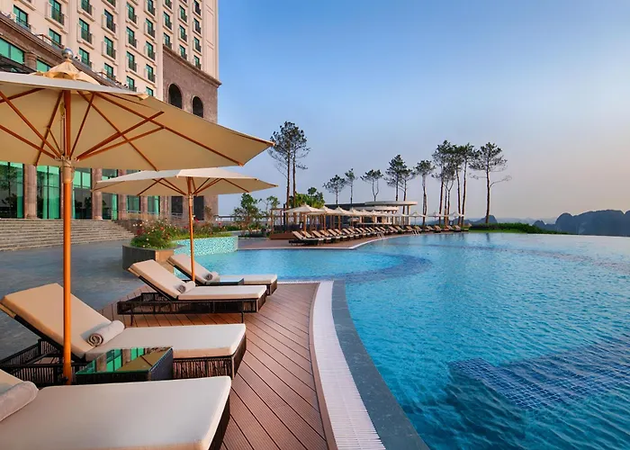 Flc Bay Golf Club & Luxury Hạ Long