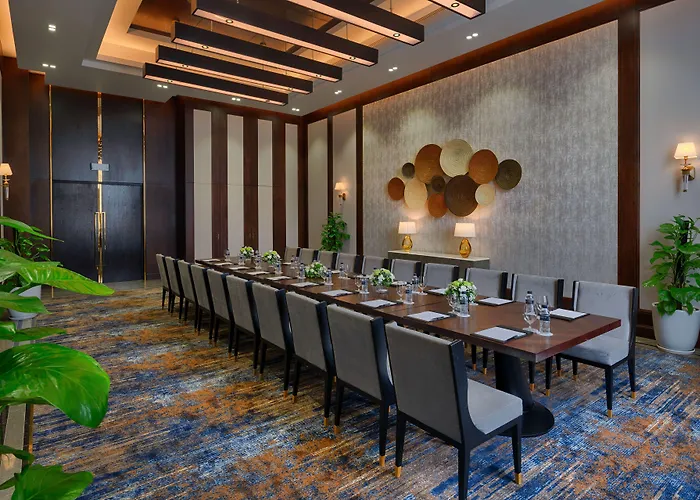 Flc Bay Golf Club & Luxury 5* 下龍