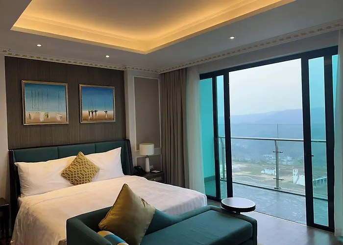 Flc Bay Golf Club & Luxury 酒店 5*