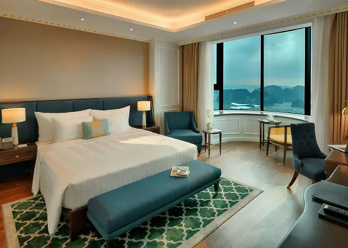 Flc Bay Golf Club & Luxury Hạ Long