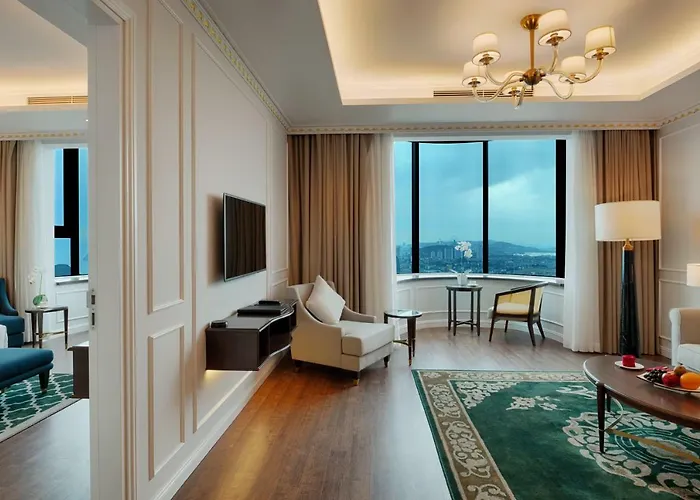 Hotel Flc Bay Golf Club & Luxury Hạ Long