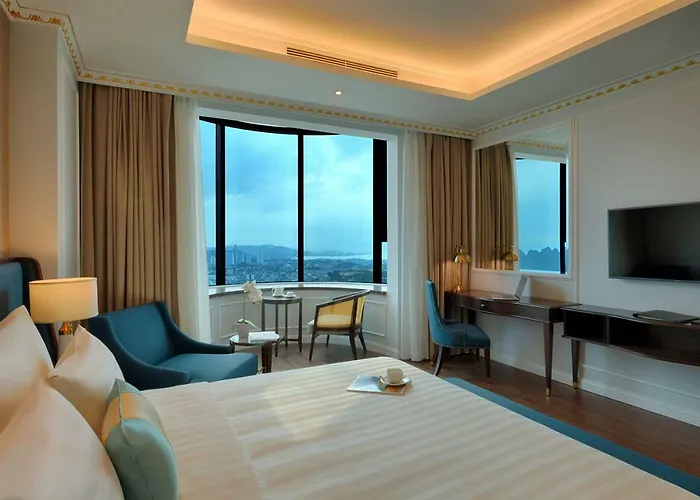 Flc Bay Golf Club & Luxury Hotel 5*